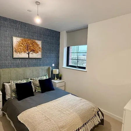 Serene 2 Bedroom Birmingham